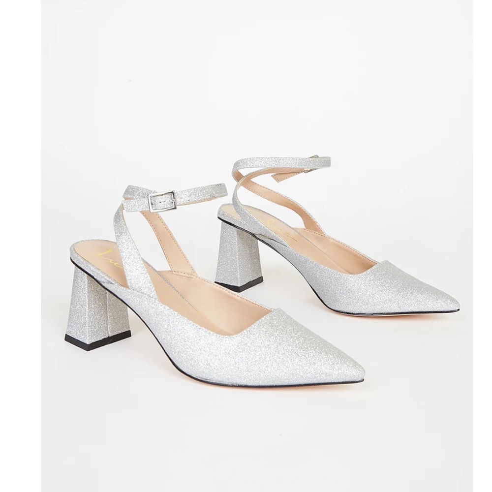 Lulu’s shoes 🤍 - Picture 2 of 4